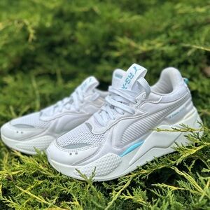 PUMA RS-X White Sneakers – Women’s US 7 – Clean & Stylish – Excellent Condition